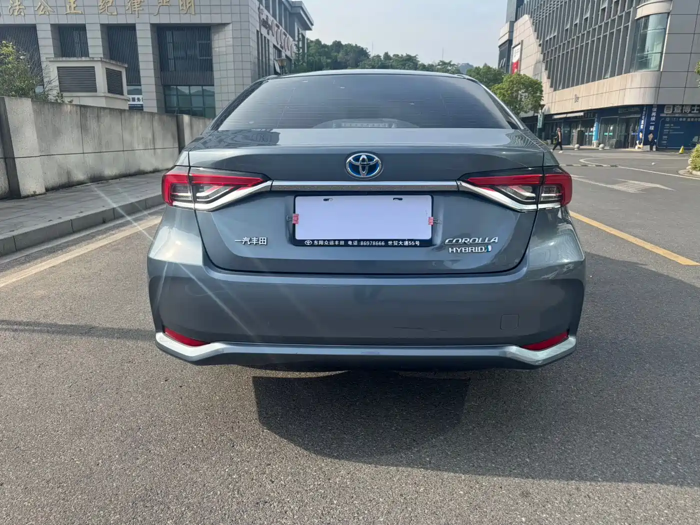 Toyota Corolla 2021 Hybrid 1.8L E-CVT Elite Edition фото 6