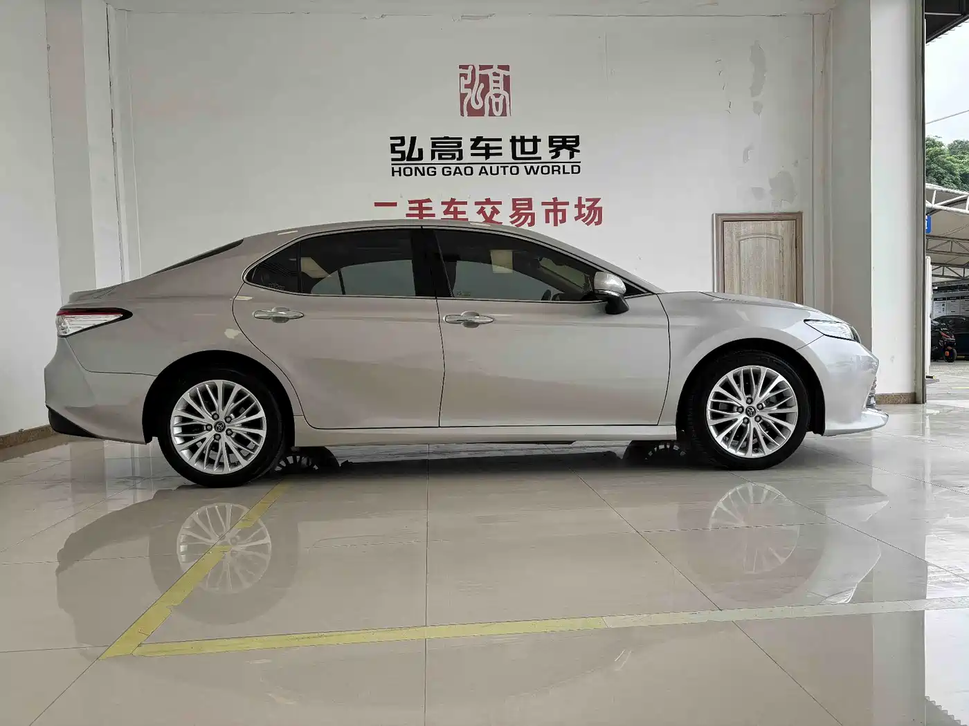 Toyota Camry 2019 2.5G Luxury (China V) фото 4