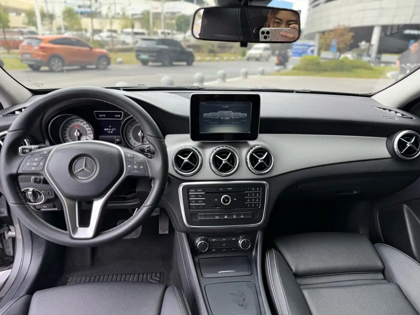 Mercedes-Benz GLA 2016 GLA 200 Dynamic фото 13