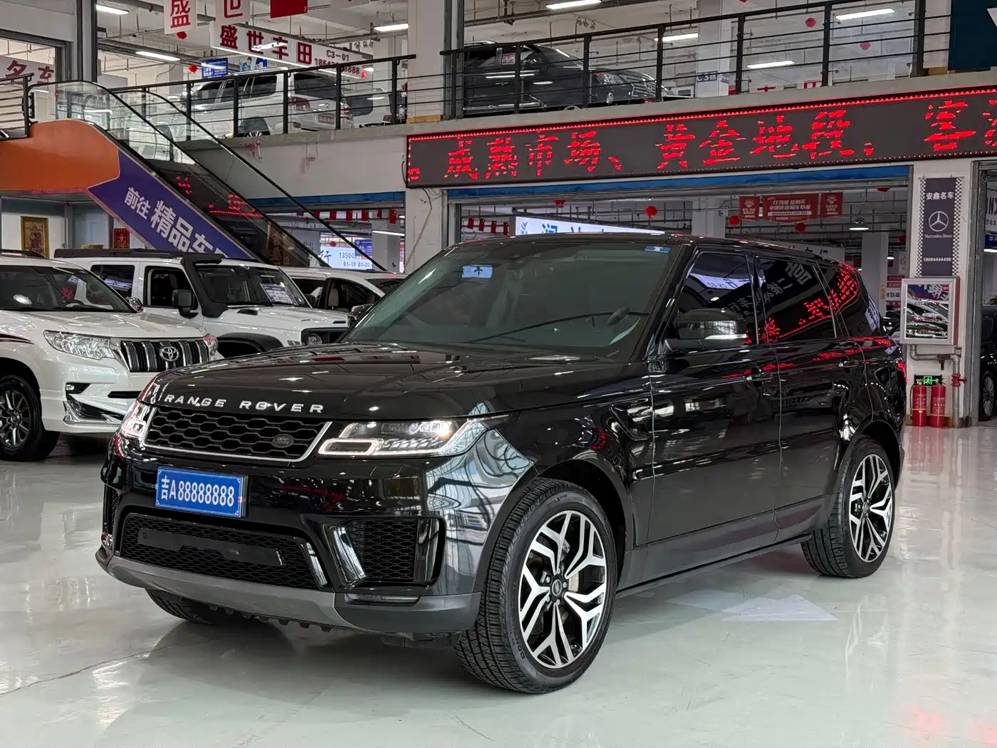Land Rover Range Rover Sport 2020 3.0 L6 SE