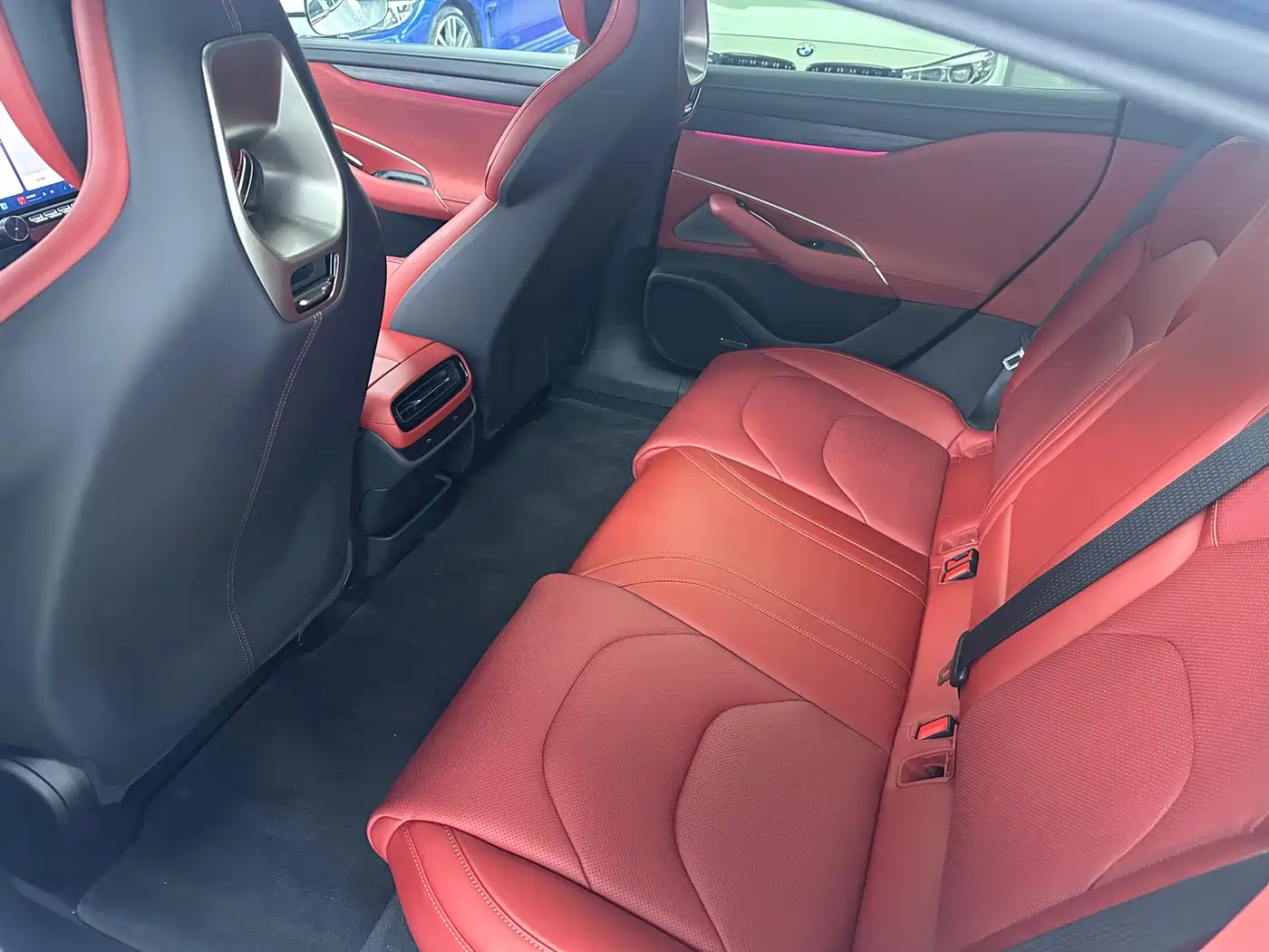 Xiaomi Auto Xiaomi SU7 2024 RWD Ultra Long Range Advanced Smart Driving Pro Edition фото 7