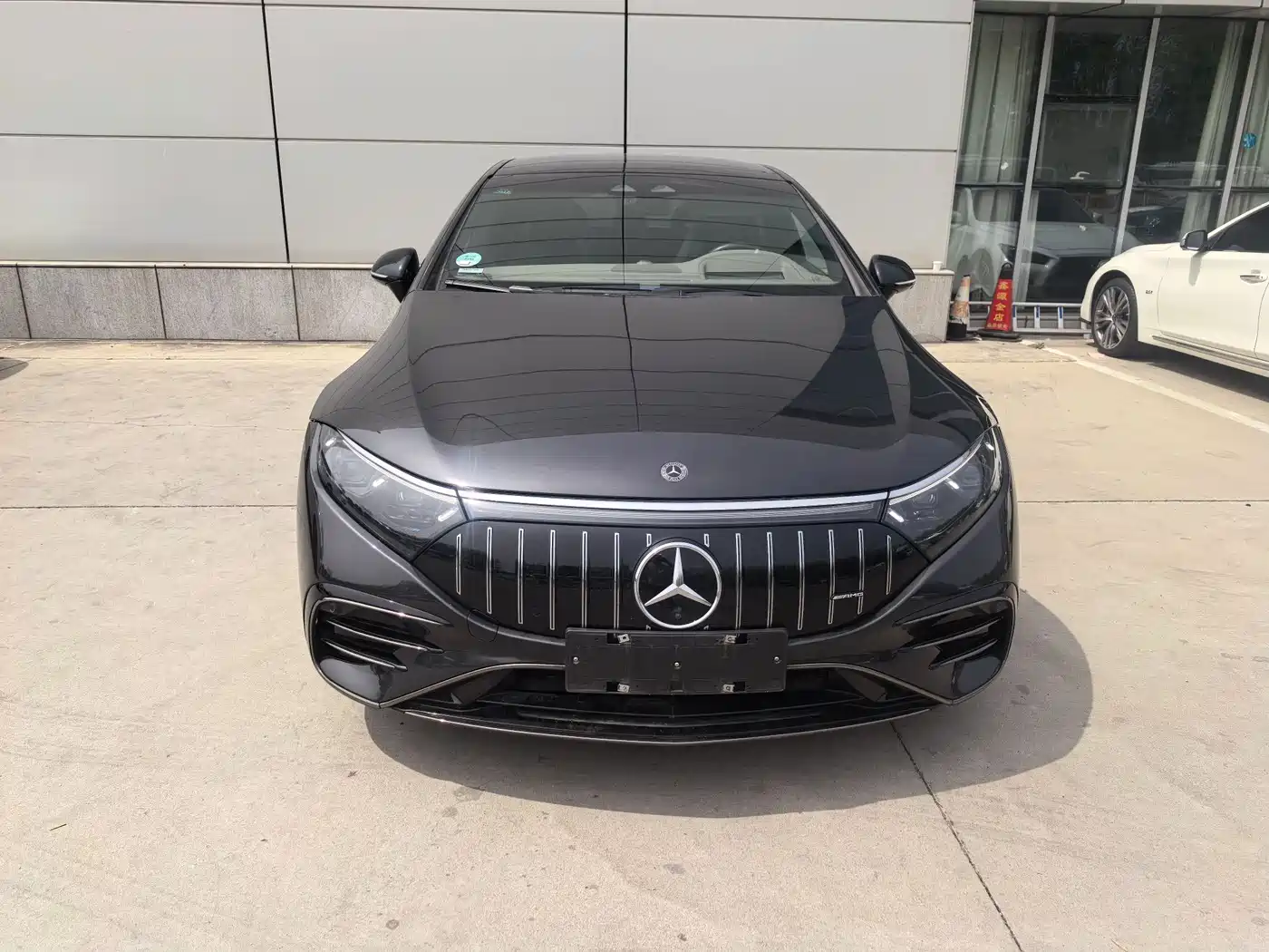 MERCEDES-BENZ EQS AMG