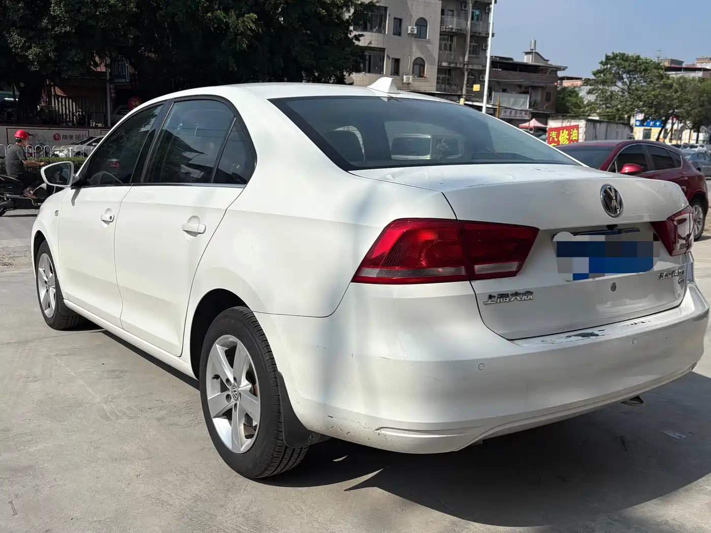 Volkswagen Santana 2015 1.6L Automatic Comfort Edition фото 11