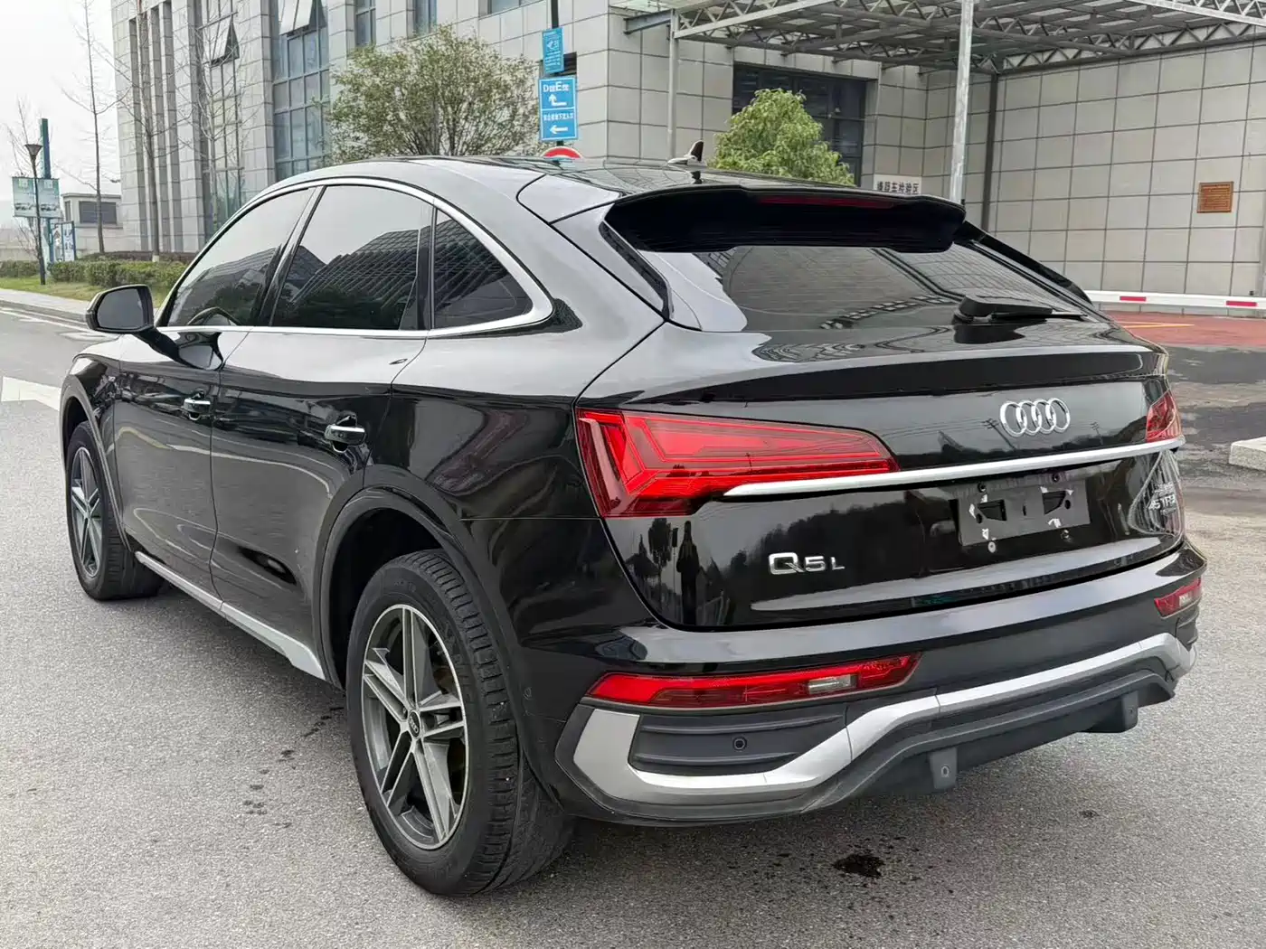 Audi Q5L Sportback 2022 40 TFSI Fashion Style фото 17