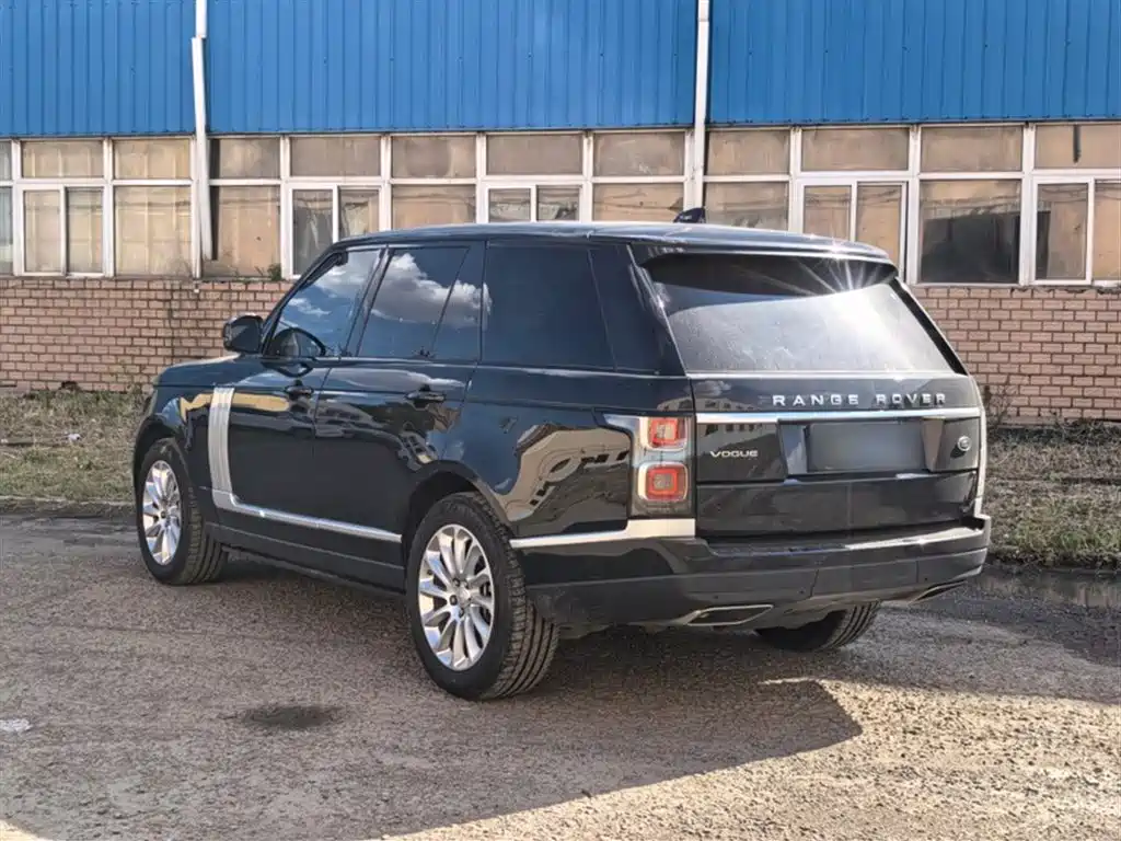 Land Rover Range Rover 2021 3.0 L6 Heritage Edition фото 6