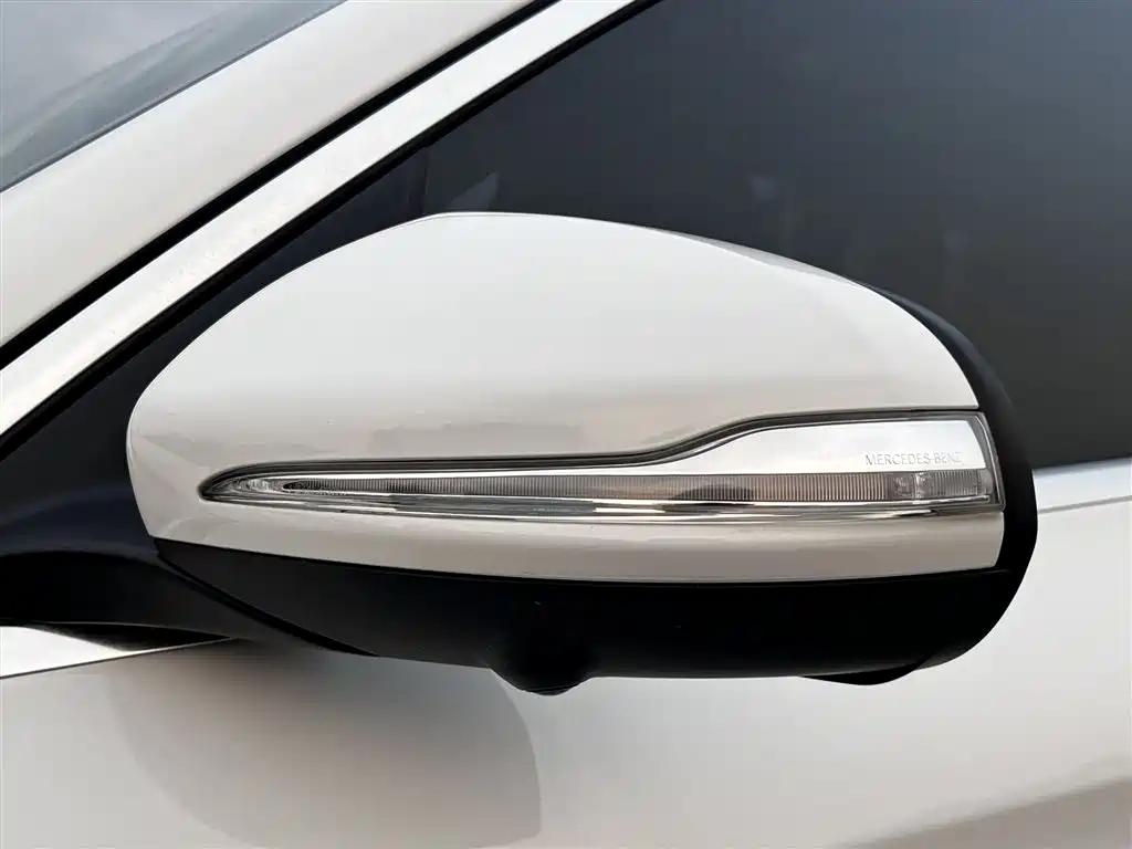 Mercedes-Benz GLC 2018 GLC 300 4MATIC Dynamic фото 7