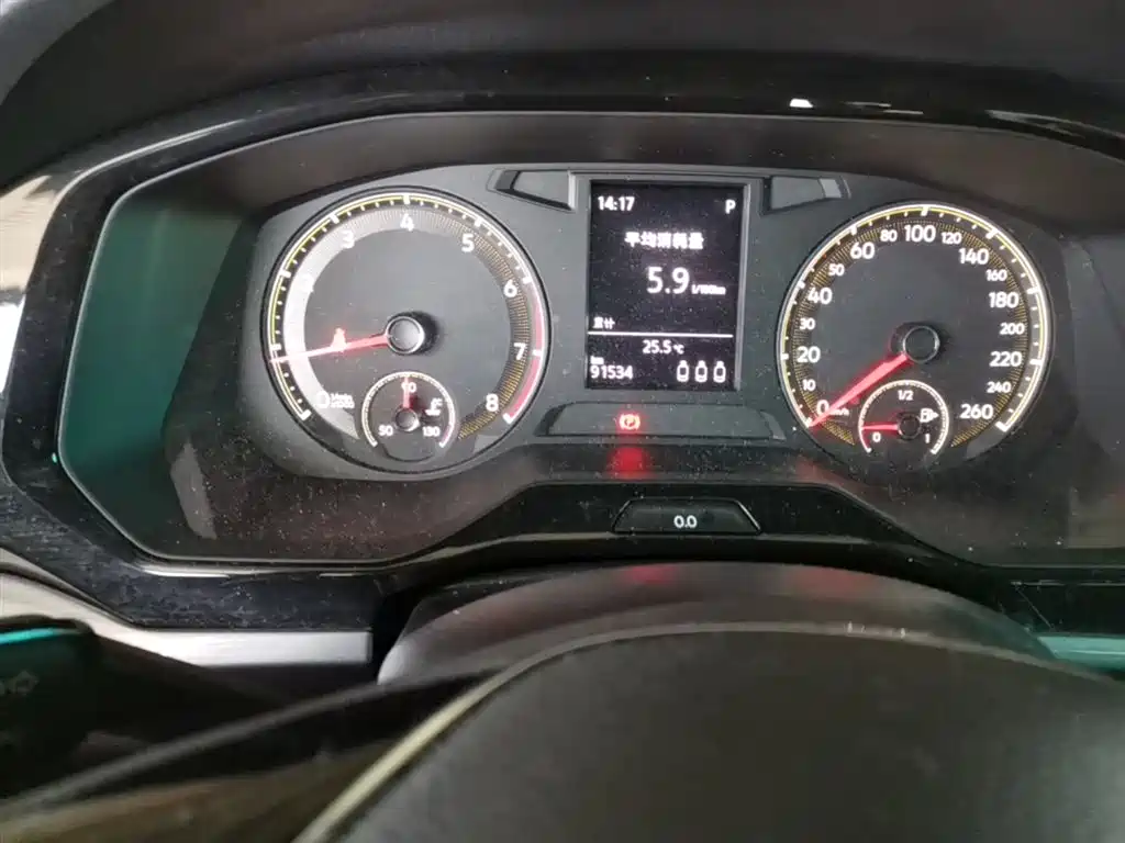 VOLKSWAGEN BORA