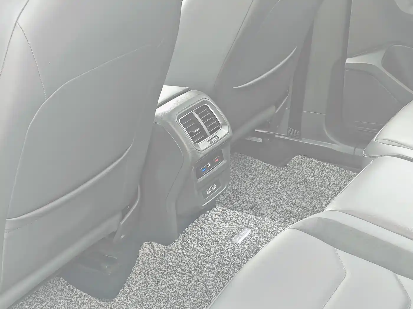 Volkswagen Tiguan L 2017 330TSI Automatic 2WD Comfort Edition фото 15