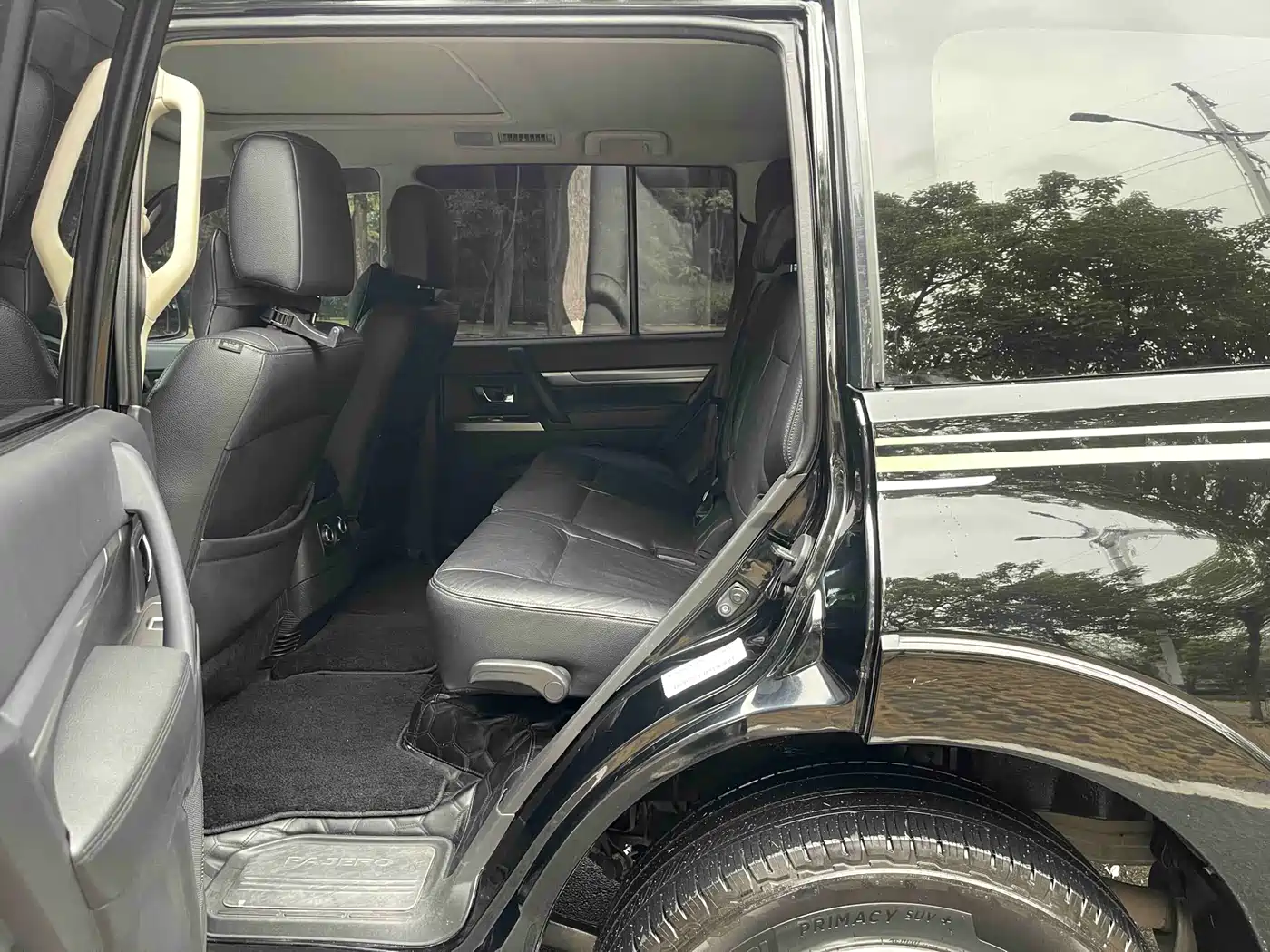 Mitsubishi Pajero (Import) 2015 3.0L Automatic Elite Premium Edition China IV фото 8