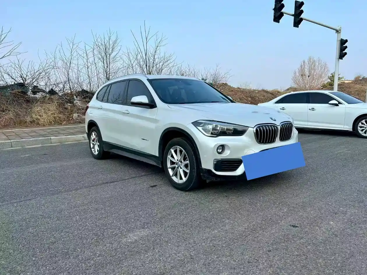 BMW X1 2018 sDrive18Li Fashion Model фото 3