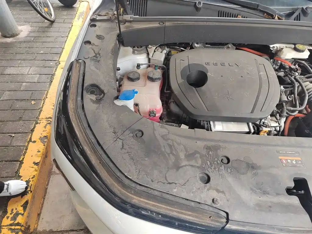Geely Galaxy Galaxy L7 2023 1.5T 115km Starship фото 21