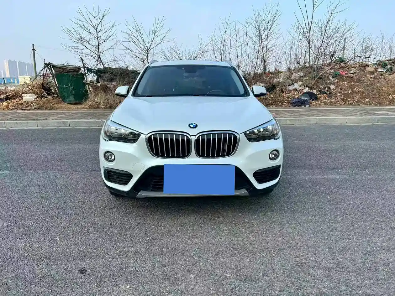 BMW X1 2018 sDrive18Li Fashion Model