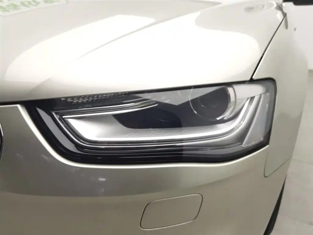 Audi A4L 2016 30 TFSI Collector's Edition Automatic Comfort фото 7