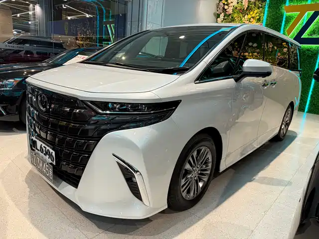 Toyota Alphard 2025 Hybrid 2.5L Ultimate Gold Edition