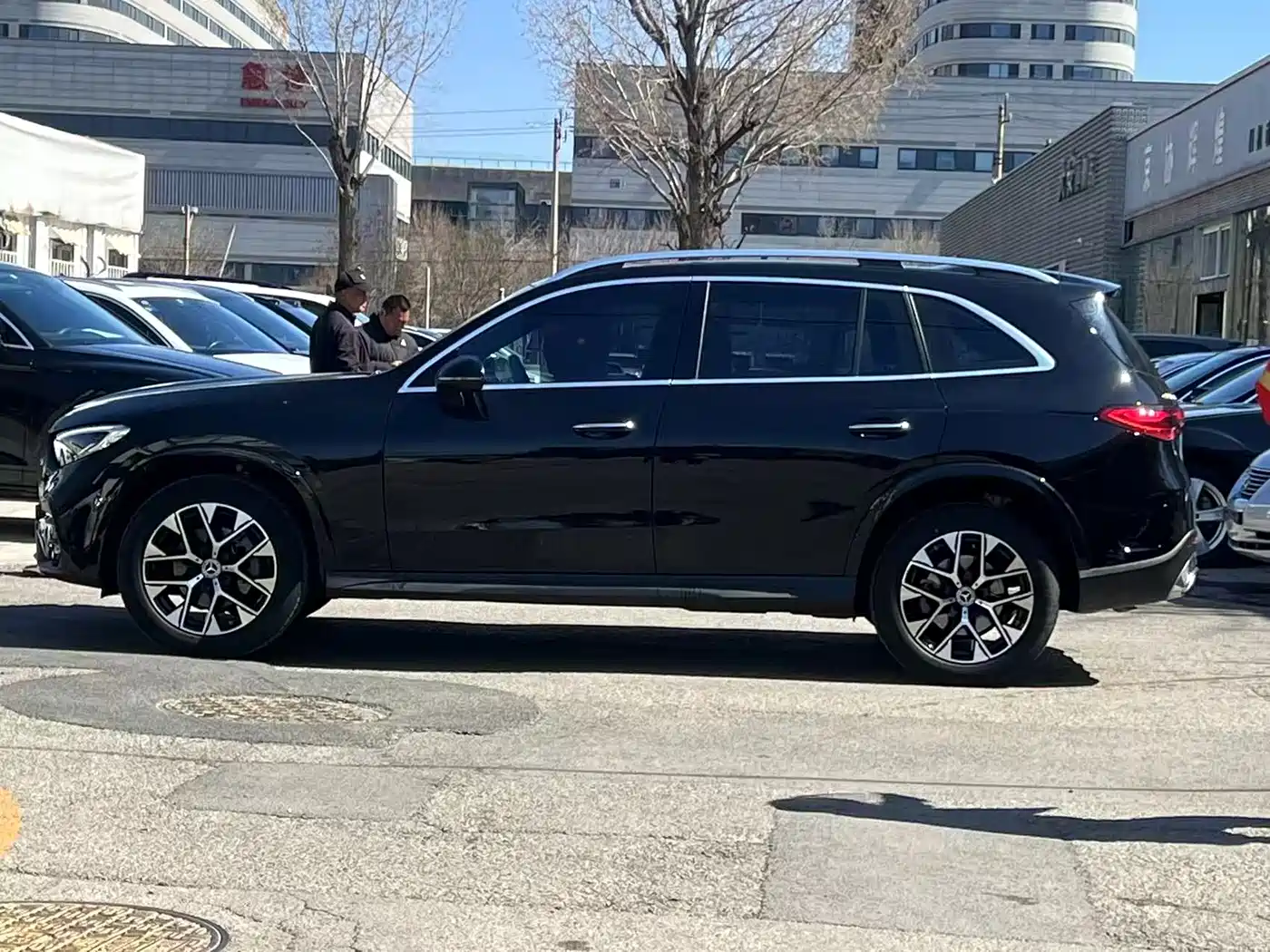 MERCEDES-BENZ GLC