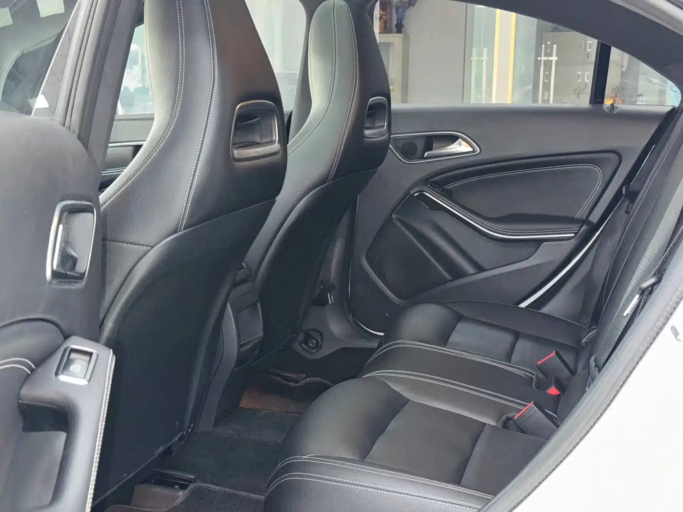Mercedes-Benz CLA (Import) 2018 CLA 200 Dynamic Edition фото 6