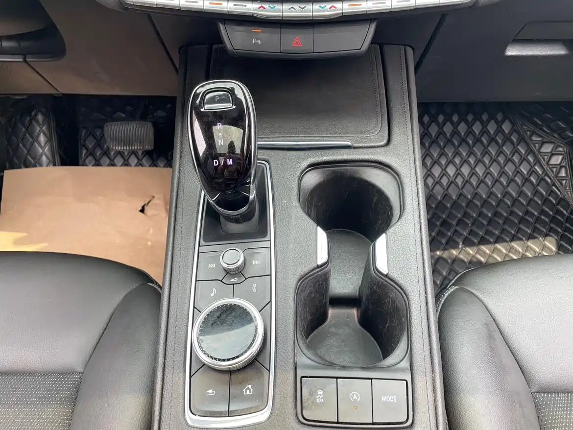Cadillac XT4 2022 28T FWD Style фото 19