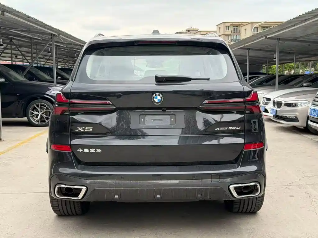 BMW X5 2026 2026 Facelift xDrive 30Li Exclusive M Sport Shadowline Package