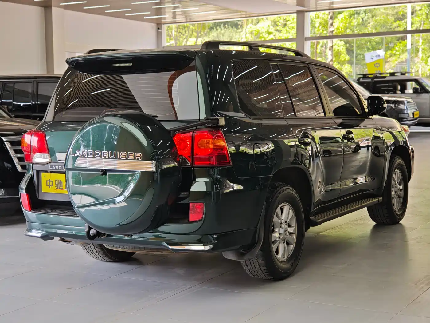 Toyota Land Cruiser 2012 4.0L Automatic VX фото 6