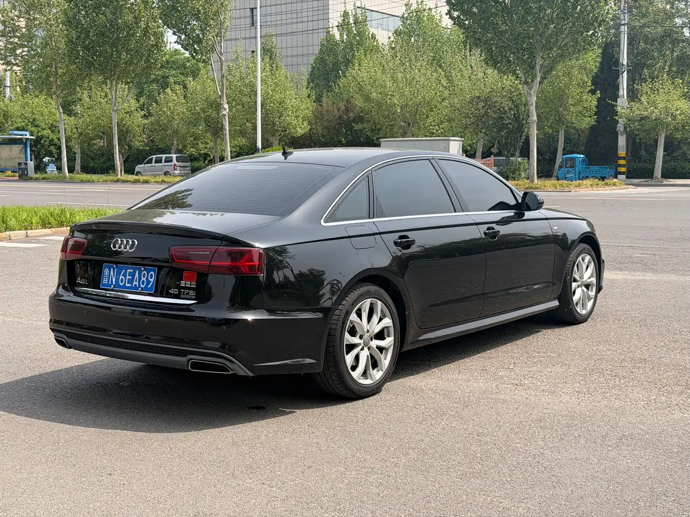 Audi A6L 2018 30th Anniversary 35 TFSI Fashion фото 5