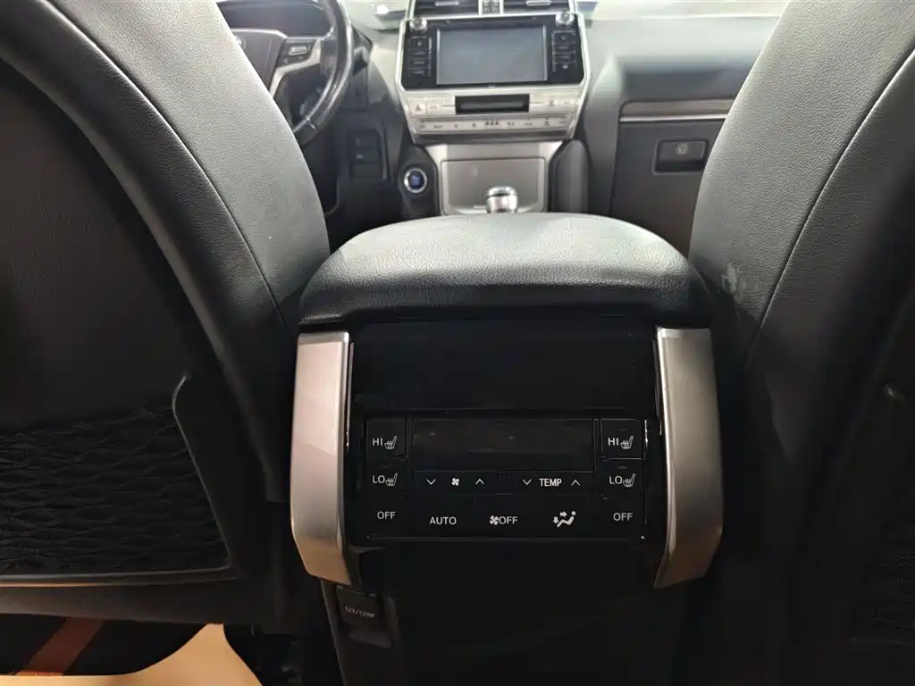 Toyota Prado 2018 3.5L Automatic TX-L Rear-mounted Spare Tire фото 13