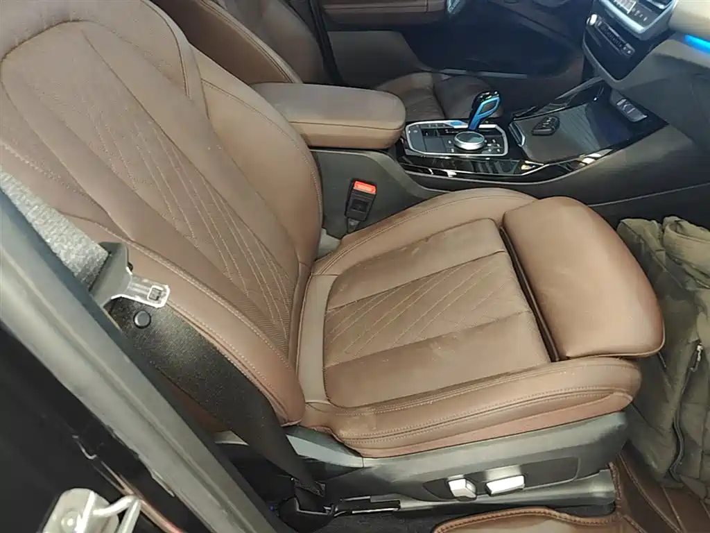 BMW iX3 2022 Innovation Leader фото 25
