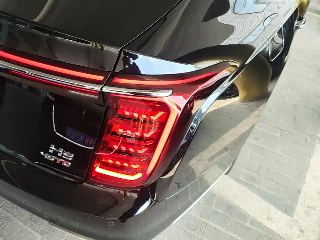Hongqi H9 2025 Facelift 2.0T 2WD Flagship Luxury Business Edition 5-seater фото 8
