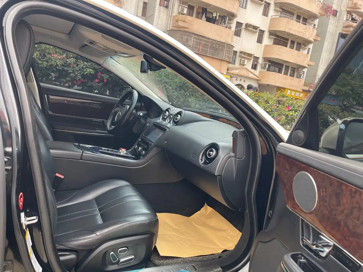 Jaguar XJ 2013 2012 XJL 3.0 Panorama Business