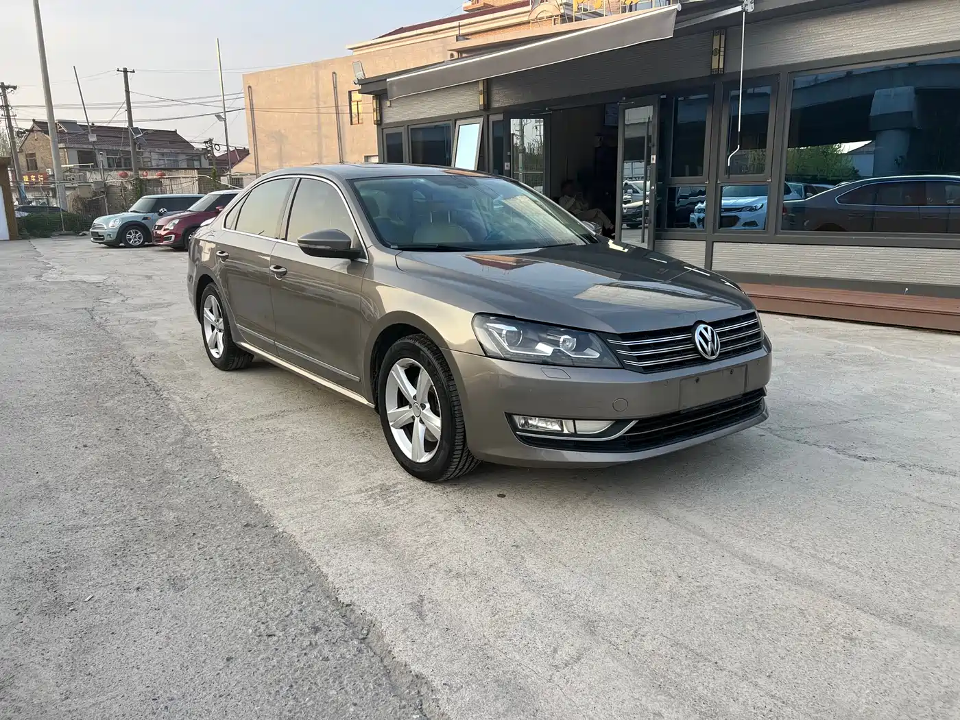 Volkswagen Passat 2011 1.8TSI DSG Royal Edition фото 3