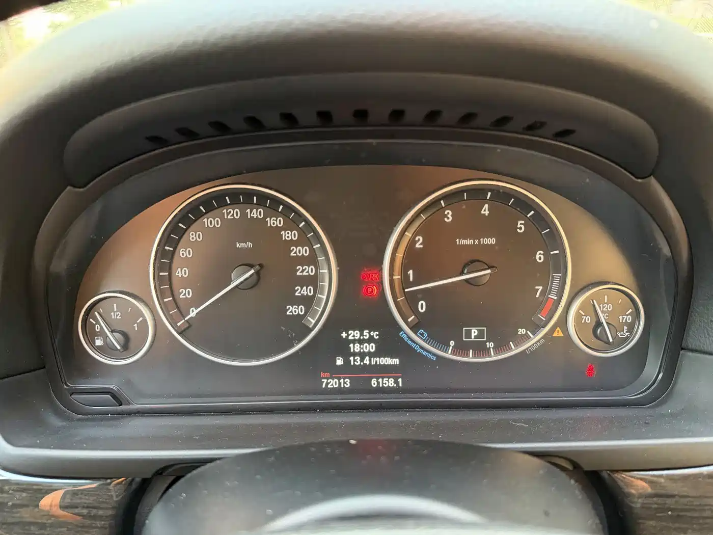 BMW 5 Series 2013 530Li Leadership фото 24