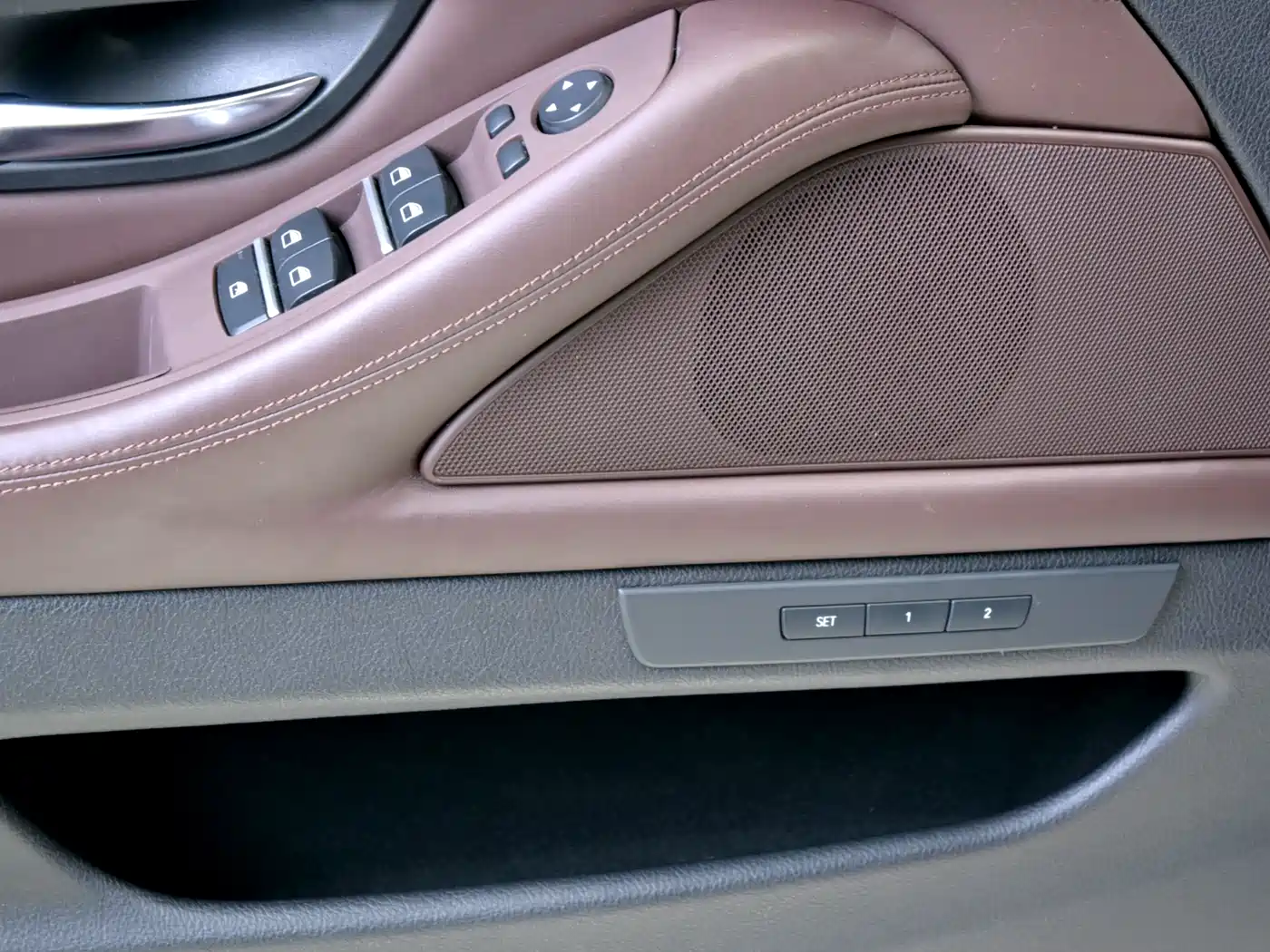 BMW 5 Series 2014 525Li Luxury Design Package фото 18