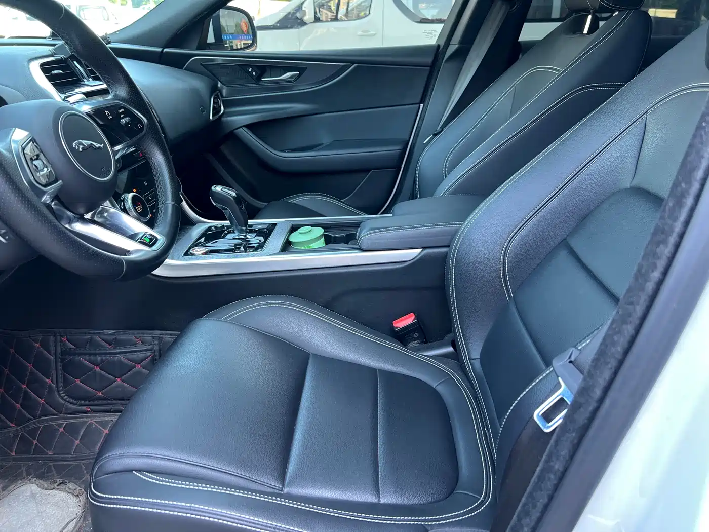 Jaguar XEL 2020 2.0T 200PS R-DYNAMIC S Progressive Sport Edition фото 5