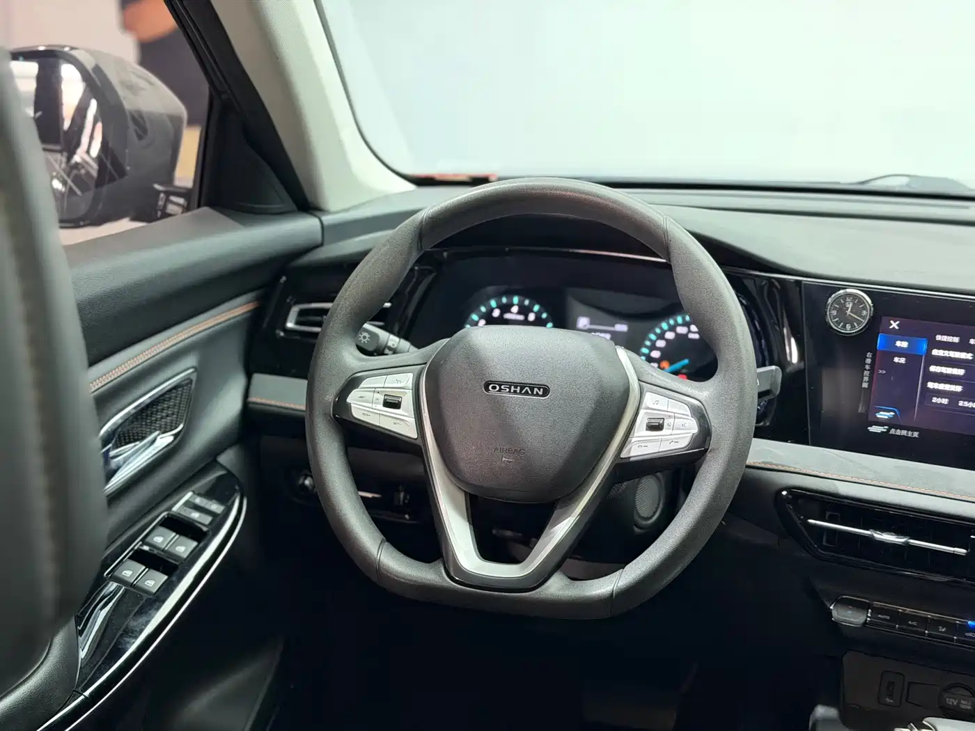 Changan Oshan X7 PLUS 2022 2022 1.5T Blue Whale Edition Auto Premium