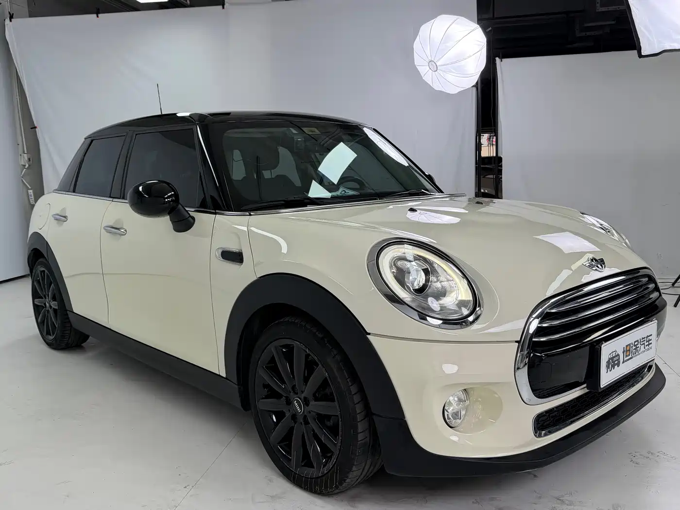 Фото 3 - MINI MINI