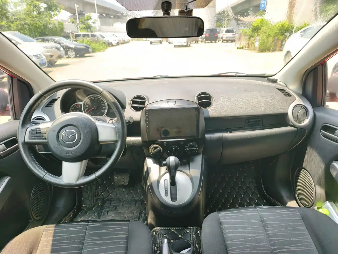 Mazda 2 2013 2012 Hatchback Dynamic 1.5L Automatic Value Edition