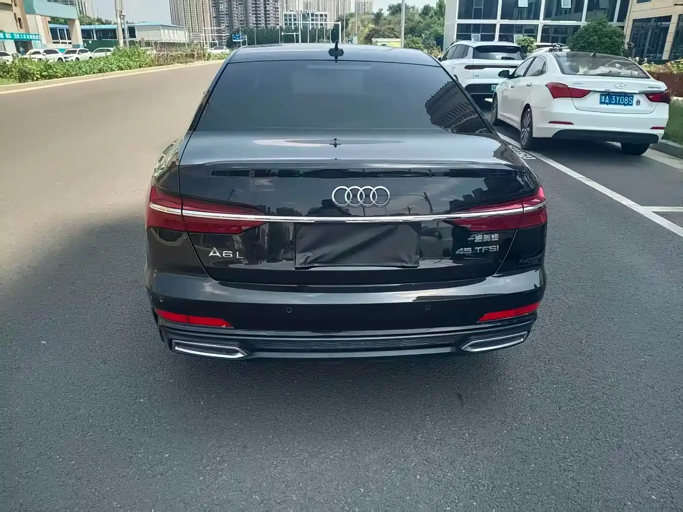 Photo 5 - Audi A6L