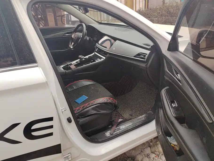 Changan CS85 2019 2019 2.0T Automatic Premium Edition China V