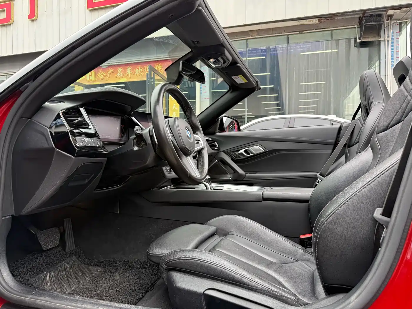 BMW Z4 2019 sDrive 25i M Sport Shadow Edition фото 4