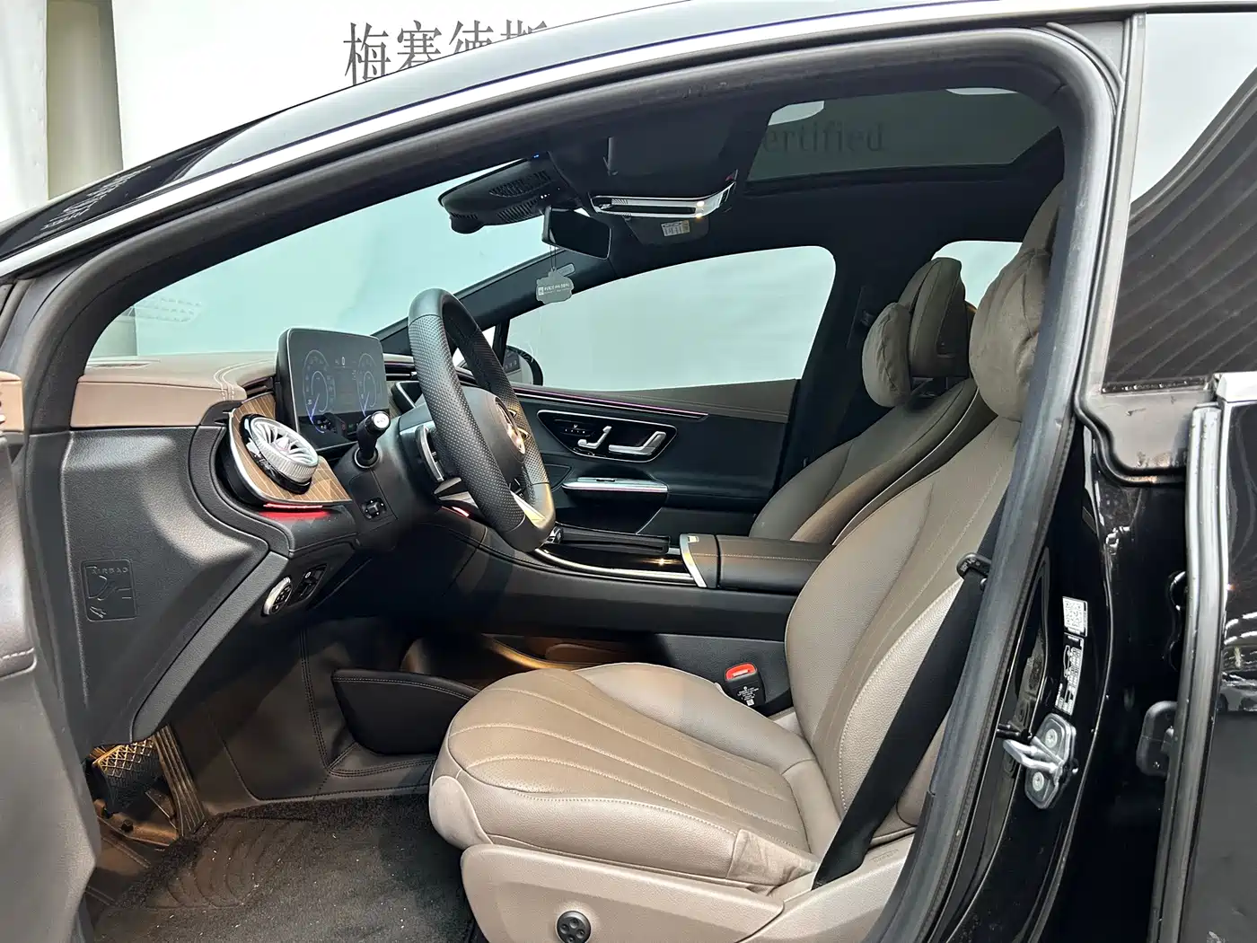 Mercedes-Benz EQE 2025 2025 500 4MATIC Pioneer