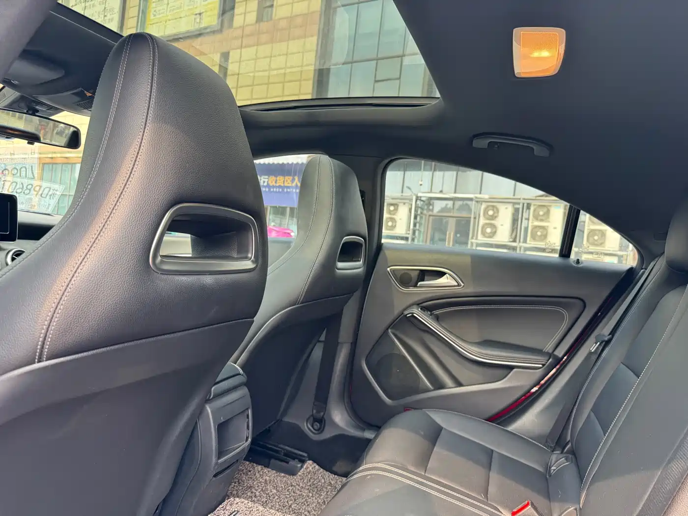 Mercedes-Benz CLA (Import) 2017 CLA 200 Fashion фото 9