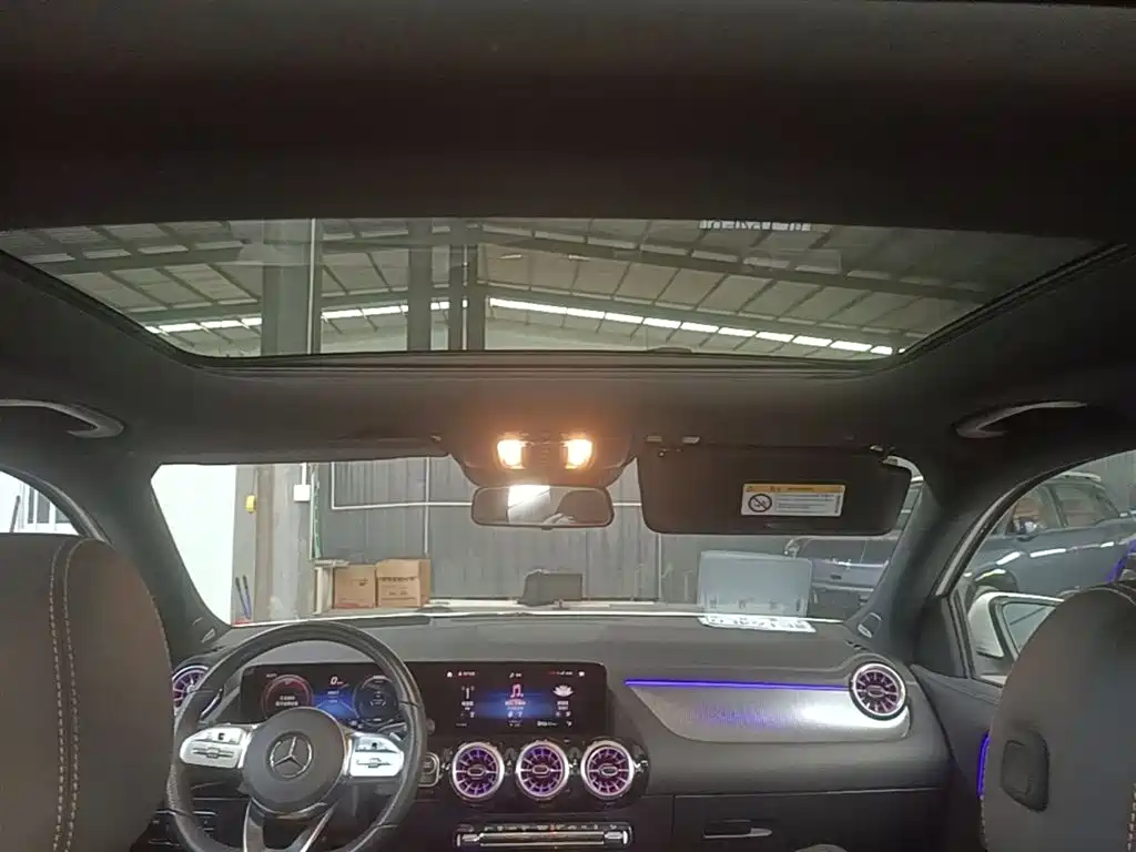 Mercedes-Benz EQA 2022 EQA 300 4MATIC Launch Special Edition фото 18