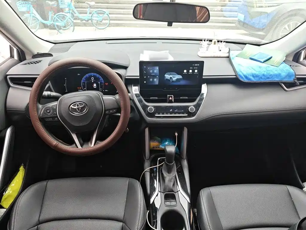 Toyota Frontlander 2024 2.0L CVT Elite Plus Edition фото 6