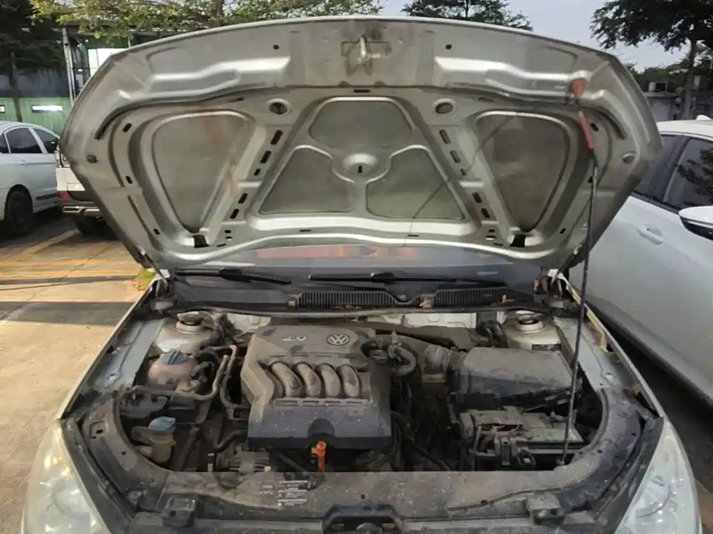 Photo 3 - Volkswagen Lavida