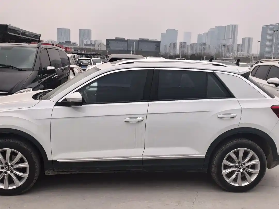 VOLKSWAGEN T ROC EXPLORING SONGS