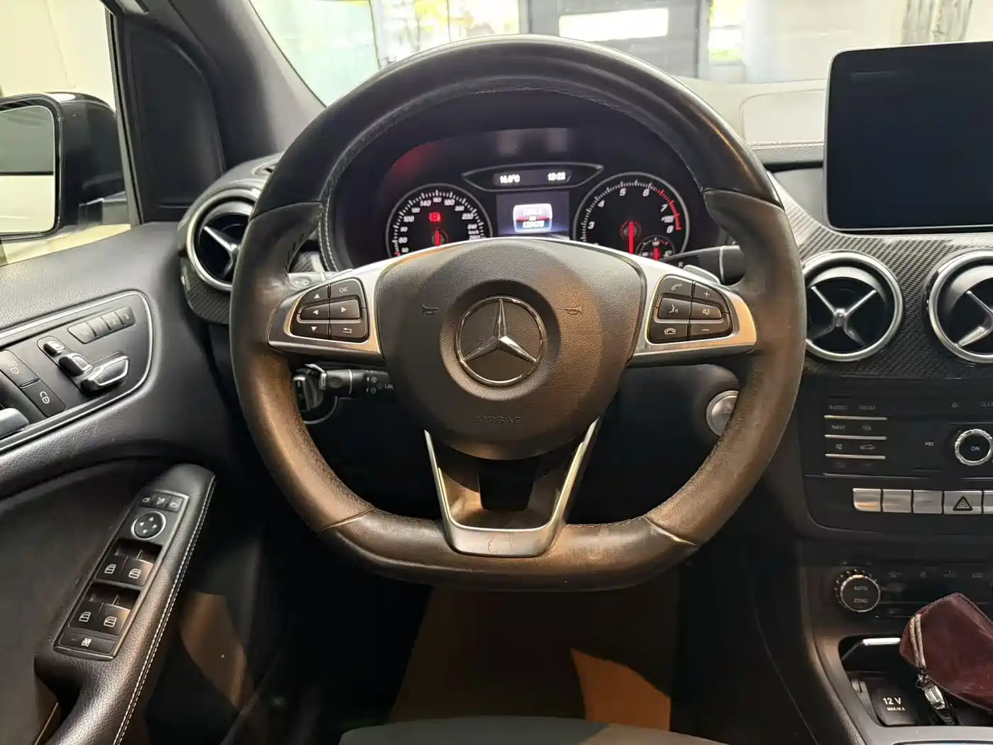 MERCEDES-BENZ CLASS B