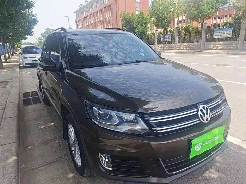 Volkswagen Tiguan 2015 1.8TSI Automatic 2WD Comfortline фото 4
