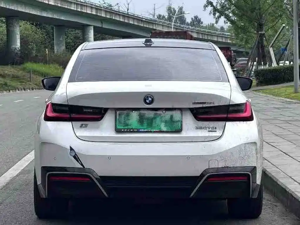 BMW i3 2024 eDrive 40 L Shadow Night Package фото 9