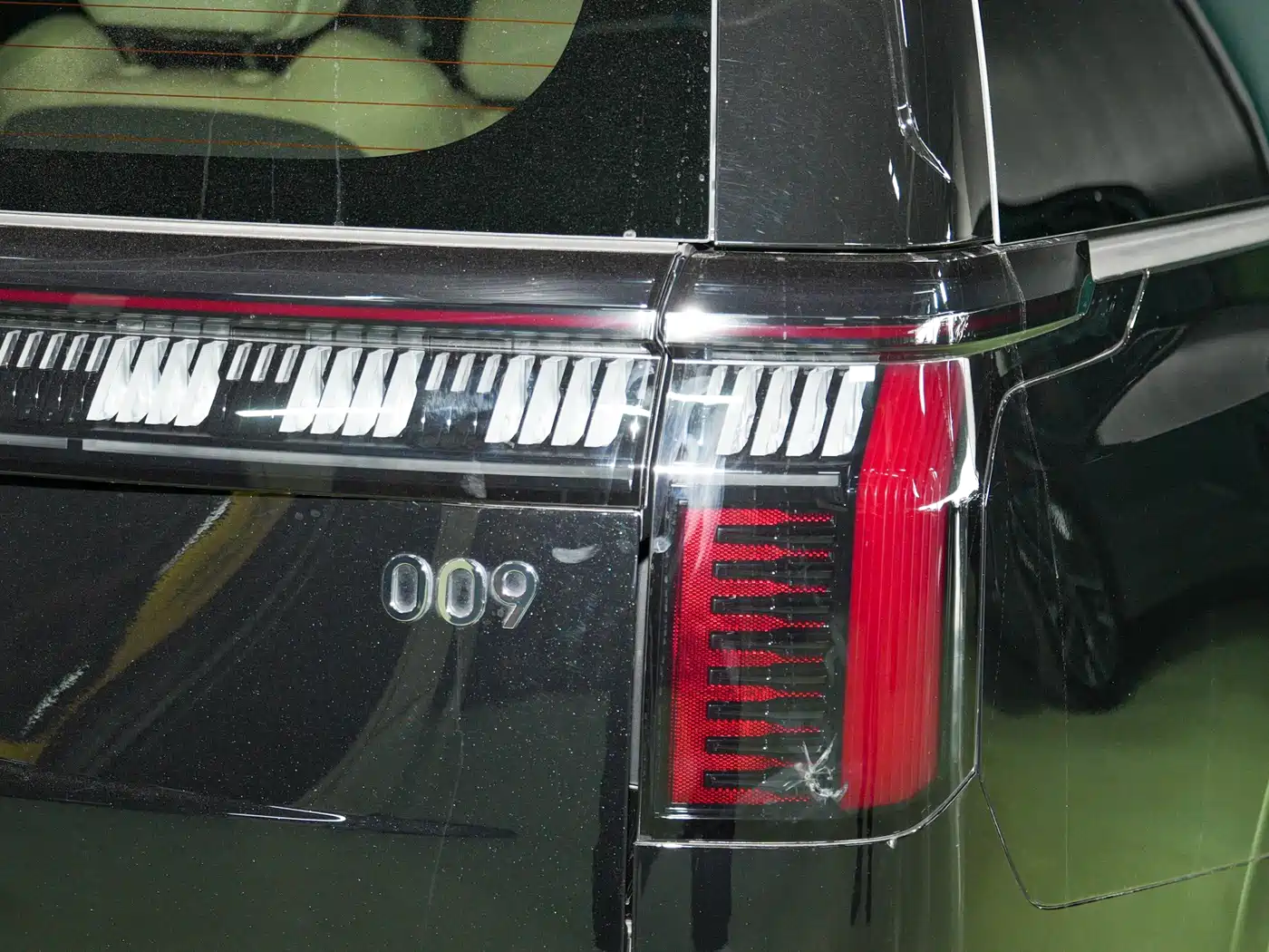 ZEEKR EXTREME KRYPTON 009