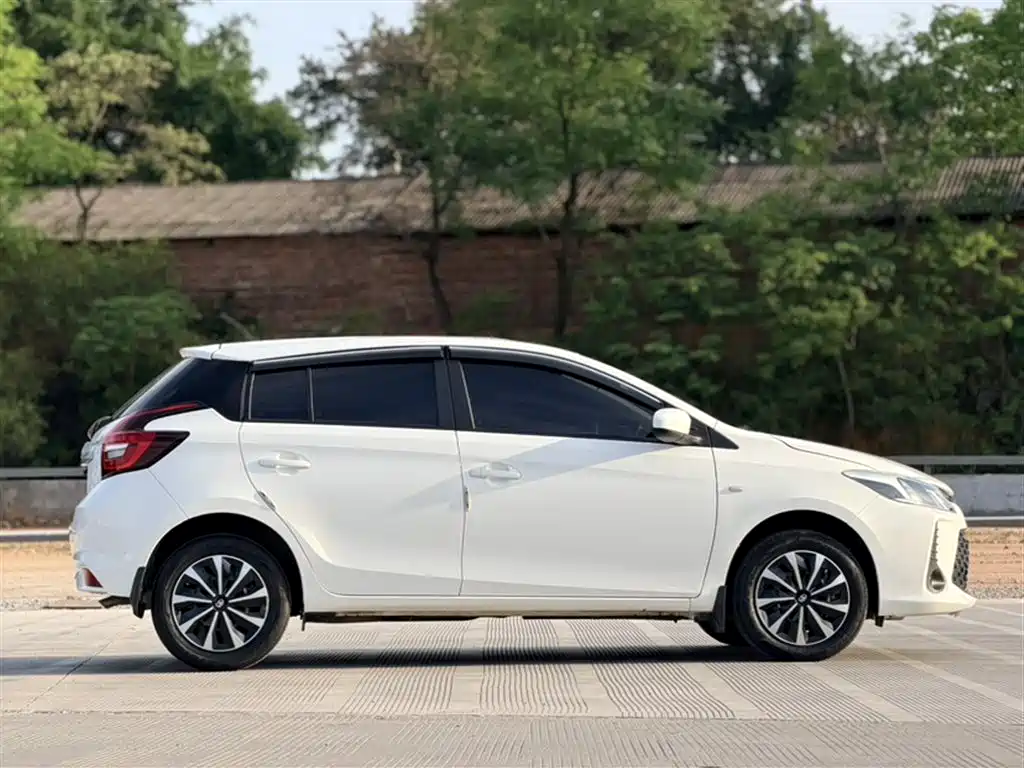 Toyota Vios FS 2021 1.5L CVT Fengchi Edition фото 7