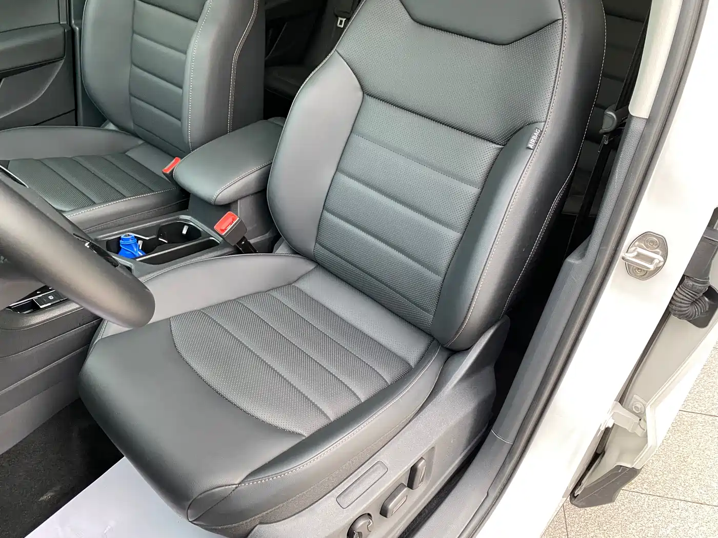 Volkswagen Tharu, миниатюра 12